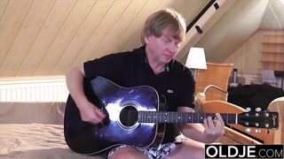 Grandpa fucks teenie date he seen online