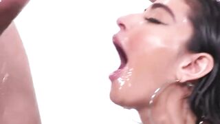 Emily Willis tries keeping up with Mick Blue hard and deep stroking