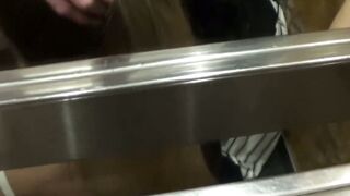 Sexe amateur francais dans l ascenseur