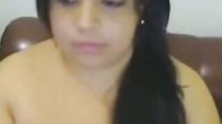 Big-Titted Colombian BBW on Webcam