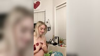 Dilfenergy caresse sa chatte en solo