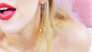 Blonde Chick Toys Her Pink Pussy Hard