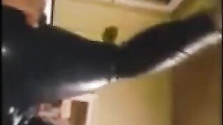 Hands-Free Twink Takes on a Big Sex Toy