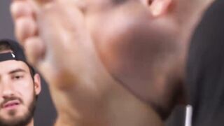 Hairy muscular stud receives foot worship and toe licking