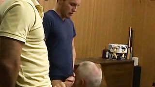 Mature man swallowing two cocks and eating cum in the end