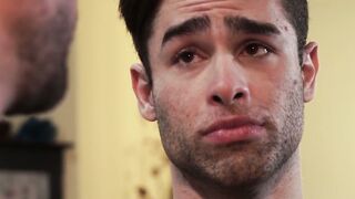 Muscular gays Alex Hawk and Lucas Leon passionately ass fuck