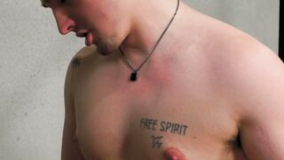 Gym jocks Masyn Thorne and Cameron Neuton drill deep into a newcomer