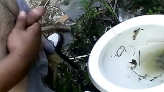 These dudes like pissing in the open while being recorded
