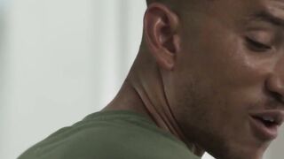 Skinny TS chick Zariah Aura analed by hard bigdick