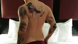 Fitness hunk Steve Rinkz gets naughty with his veiny cock