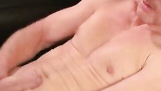 Athletic mature amateur masturbates on camera solo and cums