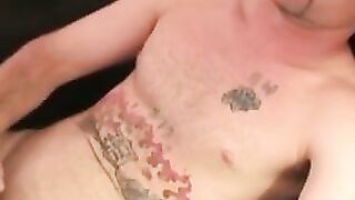 Mature American amateur cums on himself after jerking solo