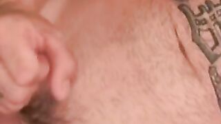 Mature American amateur cums on himself after jerking solo