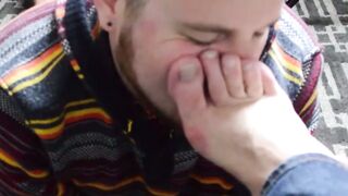 Feet licking and toe sucking with a dude going down on bear