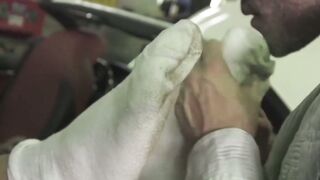 Hunk Manuel Skye sucks his buddies toes and licks his feet