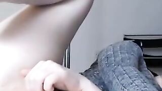 Amatrice a la chatte poilue revant d une baise