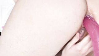 Dawn willow la fille a papa seduit le web avec son solo