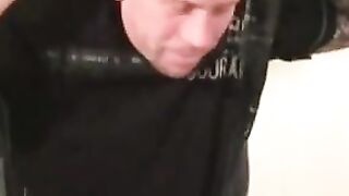 Tattooed amateur dude masturbates and anal plays solo