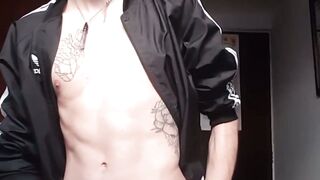 Tattooed amateur Latino jerks off himself until cumshot