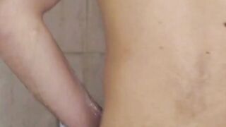Amateur model Harry Parkers solo jerking after nice shower