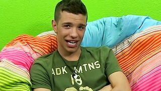 The Truth Uncovered A Horny Little twink Spills Secrets and Fucks Himself Silently