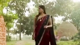 Desi Gori Ki Bhabhi Malkin Ki Chudai Naukar Ke Sath Ek Intezar Ki Baad