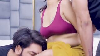 House Onwer Two Bhaiyon Ne Milkar Kaamwali Bhabhi Ke Sath Chudai Kari Bedroom Me
