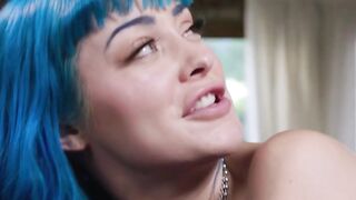 INSATIABLE JEWELZ BLU GETS DESTROYED BY GIANT TOOL IN EPIC ROASTING BONanza