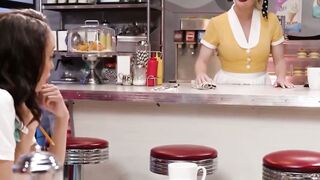 UNLEASH THE WILD COUGAR Serene Siren TEARS APART Diner With MINDBLOWING rulers Over Helpless Last Slim Customer Alexis Tae
