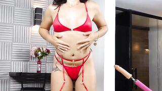 UNBELIEVABLE! Melissa Felipe Gives THE ULTIMATE LESBIAN PORNO EXHIBITION!
