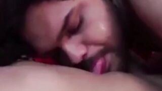気がつけろインドの奥様が豊満な乳房を押し付ける非ヌードの手コキと生殖器口腔 tslintイキまくり