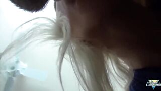 Anikka Albrite, jolie blonde à l'air virgin, est une vraie