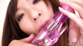 茶髪のギャル系美女が1人でオナニー、可愛い乳首とオマンコで感じまくる！[HODV-20628]