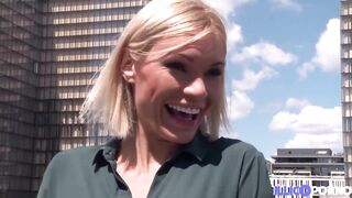 Kitana Lure, blonde Hot, fait ses débuts avec une bonne
