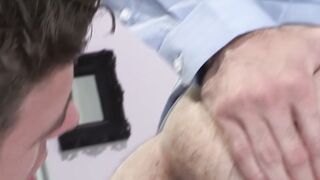 UNLEASHING THE BEAST DILF BOBoss SNuffs out the HANDSOME BEARd and ROCKs his WORLD