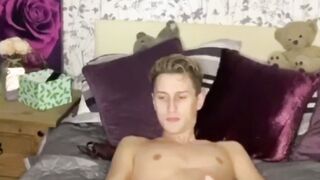 ؤول Skinny Twink Austin Greenwood Goes from Virgin to Anal rent boy 