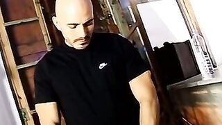 Homo destroys his asshole with giant black dildo and pees