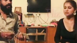 Cousin Bhai KI Hot Biwi Ke Sath Chudai Kari