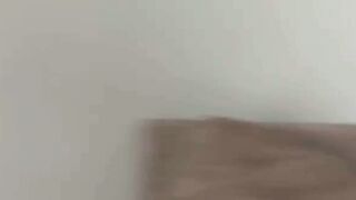 LA VÉNDEUSE BLONDE DE STARBUCKS INVADE TON LIT!!