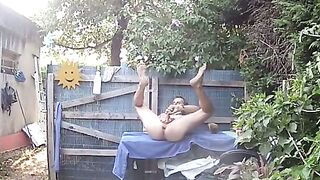 self Footjober in the Garden Public