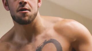 MINDBLOWING FURY 5 SCORCHING HUNKS DESCEND UPON CHUCKING HORNY JOHNNY FORD!