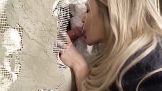 Blonde sexy MILF Venera Maxima endures a deep barebacking session