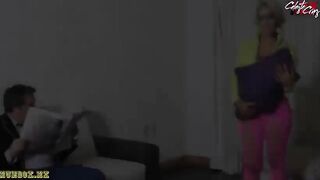 La Niñera Tetona