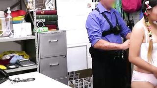 Asian Bombshell Thief Offers a Deal Milking the Cop with Herountains