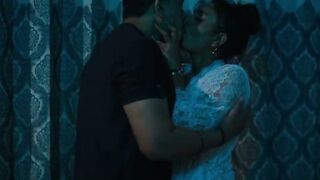 Hotel Manager Ki Chudai Desi Riya Bhabhi Ki Chath Karti Hai!