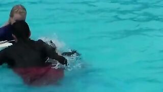 CUTIE GETS THROTTLED BY A BULKY BITCH AND addicts gets a paradise of GORDA PUCCINO