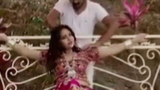Malik Ne Naukrani Ki Malish Kari