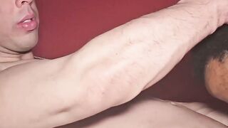 Muscle top Tian Tao making Sinner Pit moan from his barebacking