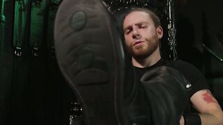 SEBASTIAN KEYS THE FEET OF DESTRUCTION