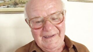 Grandpa Mireck bangs cute 18yo Girl